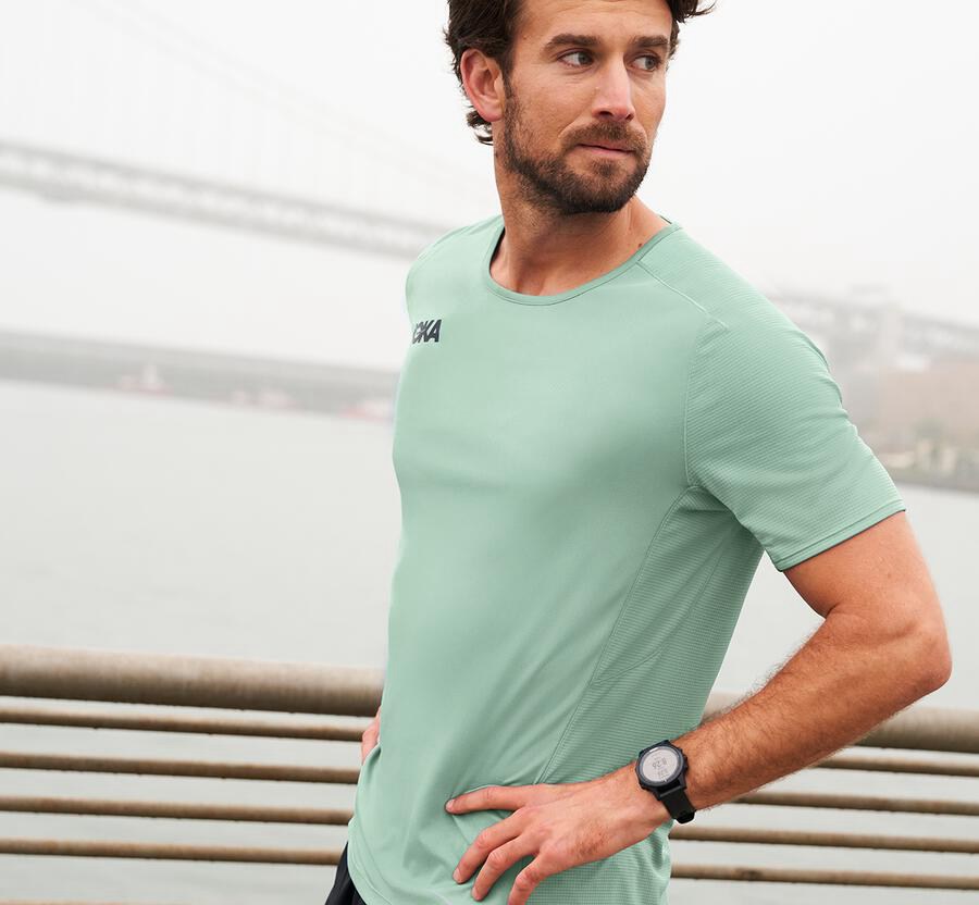 Top Hoka One One Hombre Verdes - Performance Short Sleeve - SCEX81543